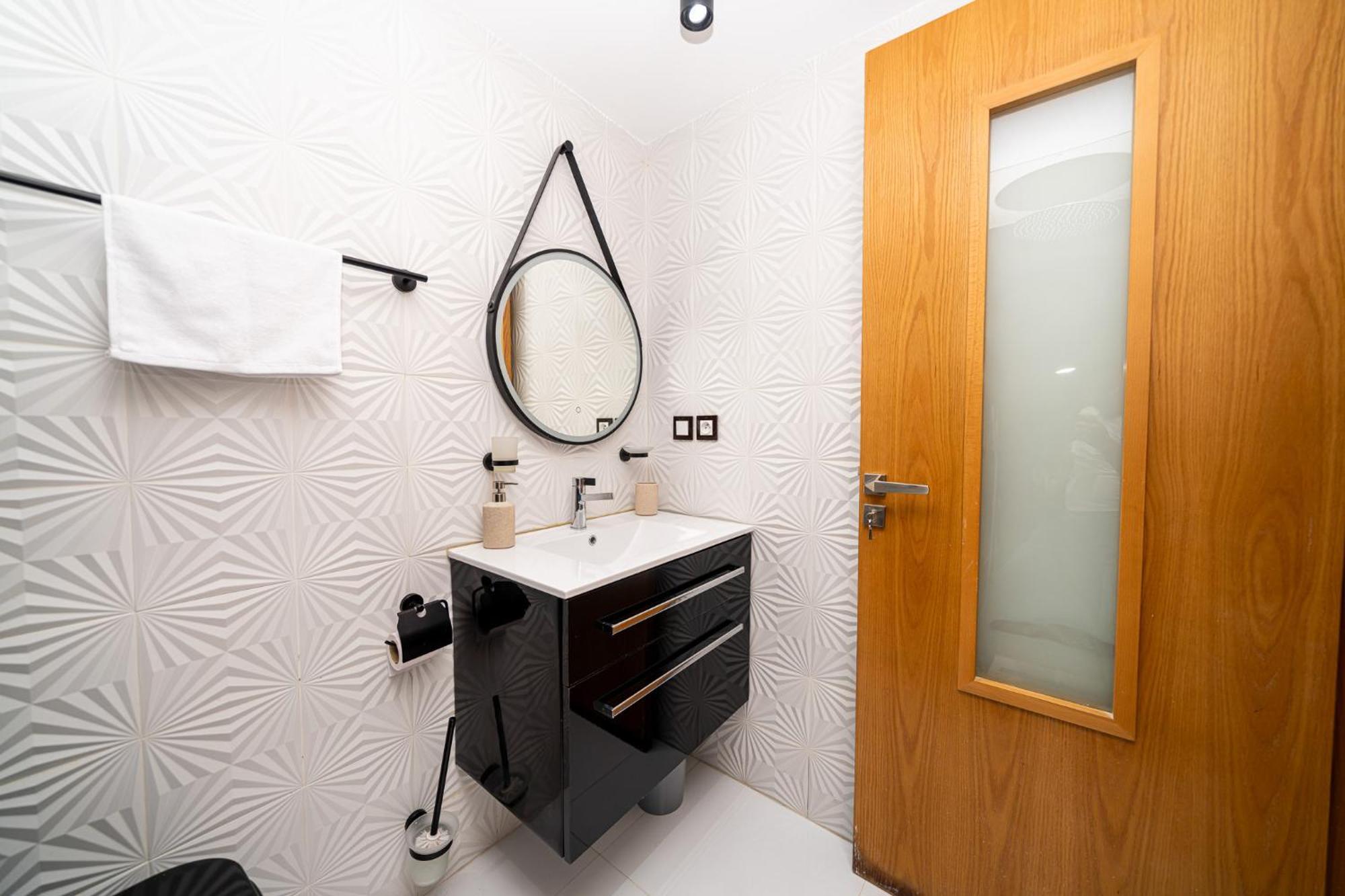 شقة Ecrin Secret, Duplex Prestige, Proche Corniche & Medina, Piscine, Parking, Wifi, Iptv, Ac طنجة المظهر الخارجي الصورة